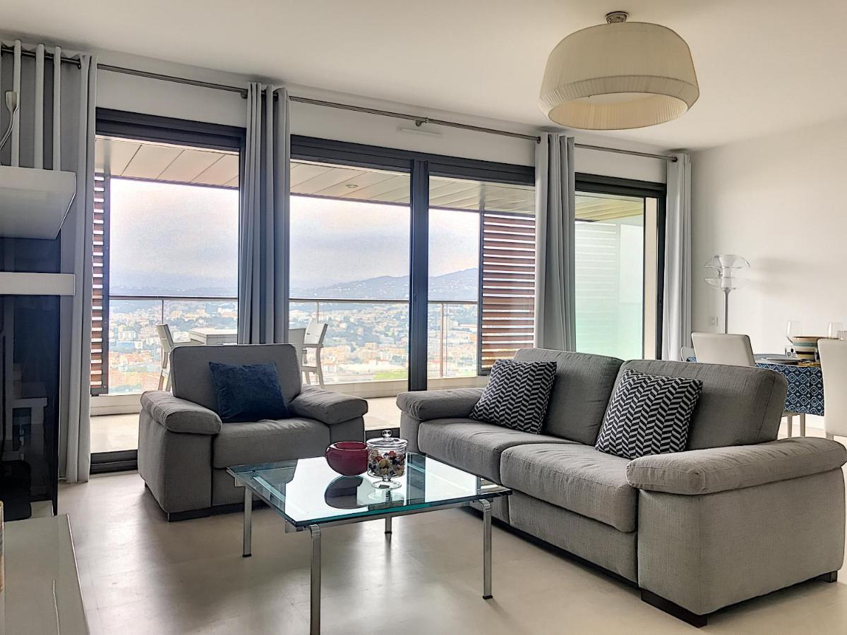 Incredible Views Of In A Calm Luxury & Big Park Nice